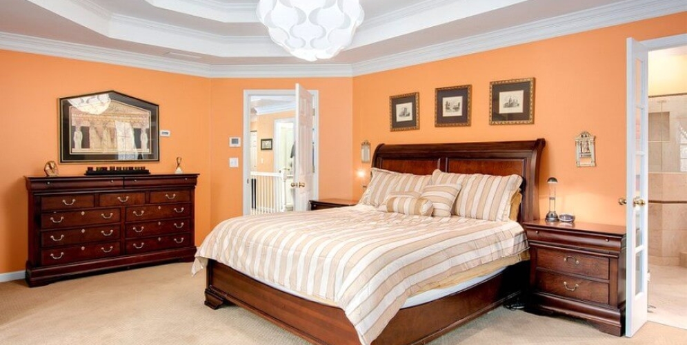 Персиковый цвет: сочетание с другими цветами в интерьере, комната и стены в персиковых тонах