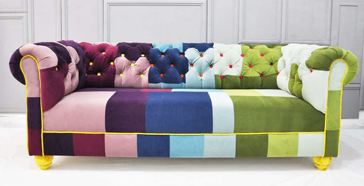 Пример перемешанных цветов на одном диване